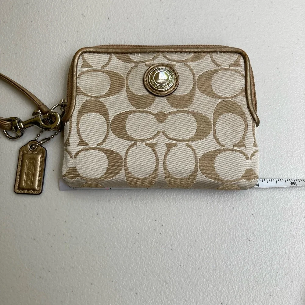 Coach Daisy Signature C Light Khaki & Gold Tone Square Zipper Wallet Wristlet
